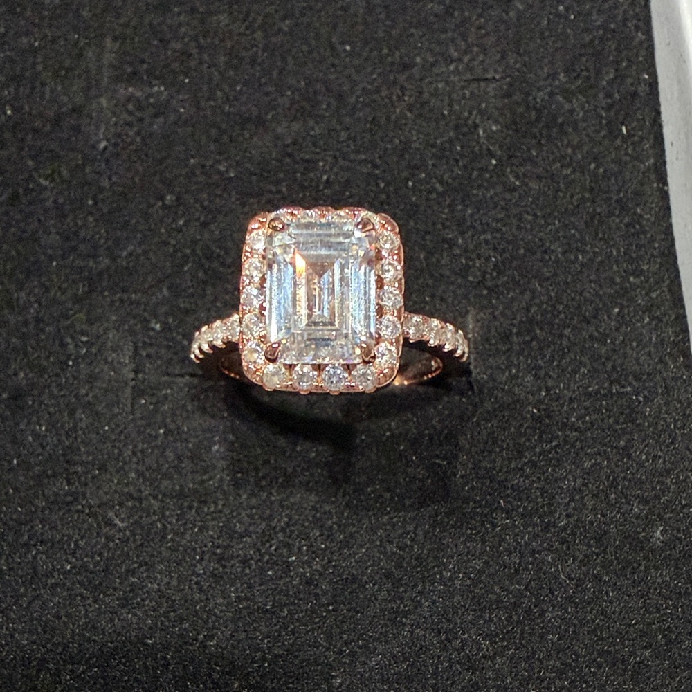 Eamti 2 carat CZ sterling silver in  Rose Gold Women's Ring